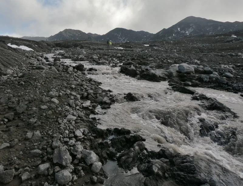 Detalle del paisaje glaciar y volcánico de Pichillancahue