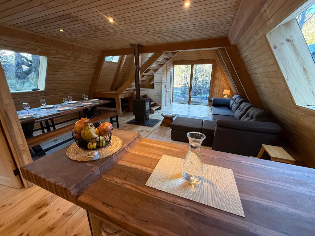 Alpina Lodge Corralco rodeada de bosque nativo en Malalcahuello