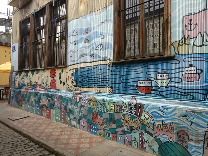 Calles y murales de los cerros de Valparaíso