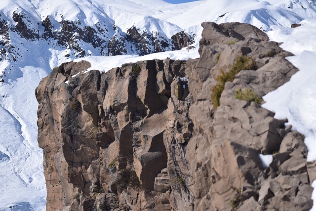 Murallones basálticos del Valle de los Cóndores
