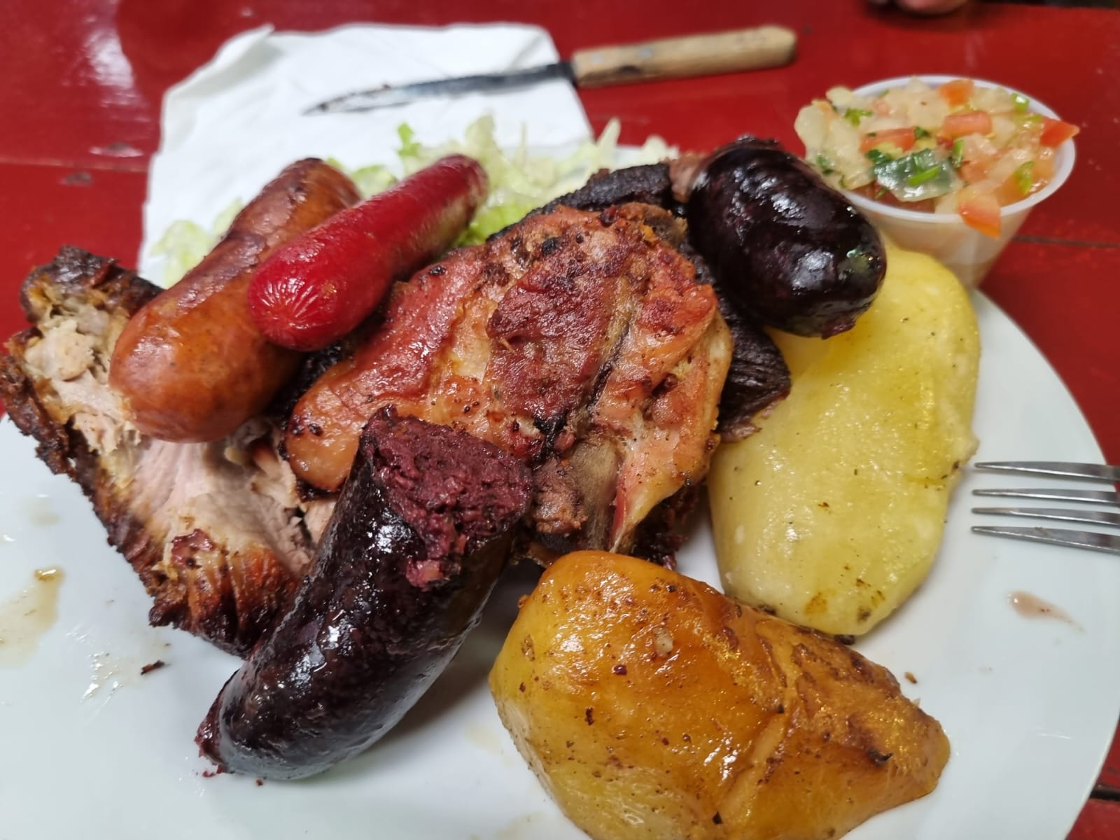 Puesto de comida dentro de la Feria Costumbrista de Niebla