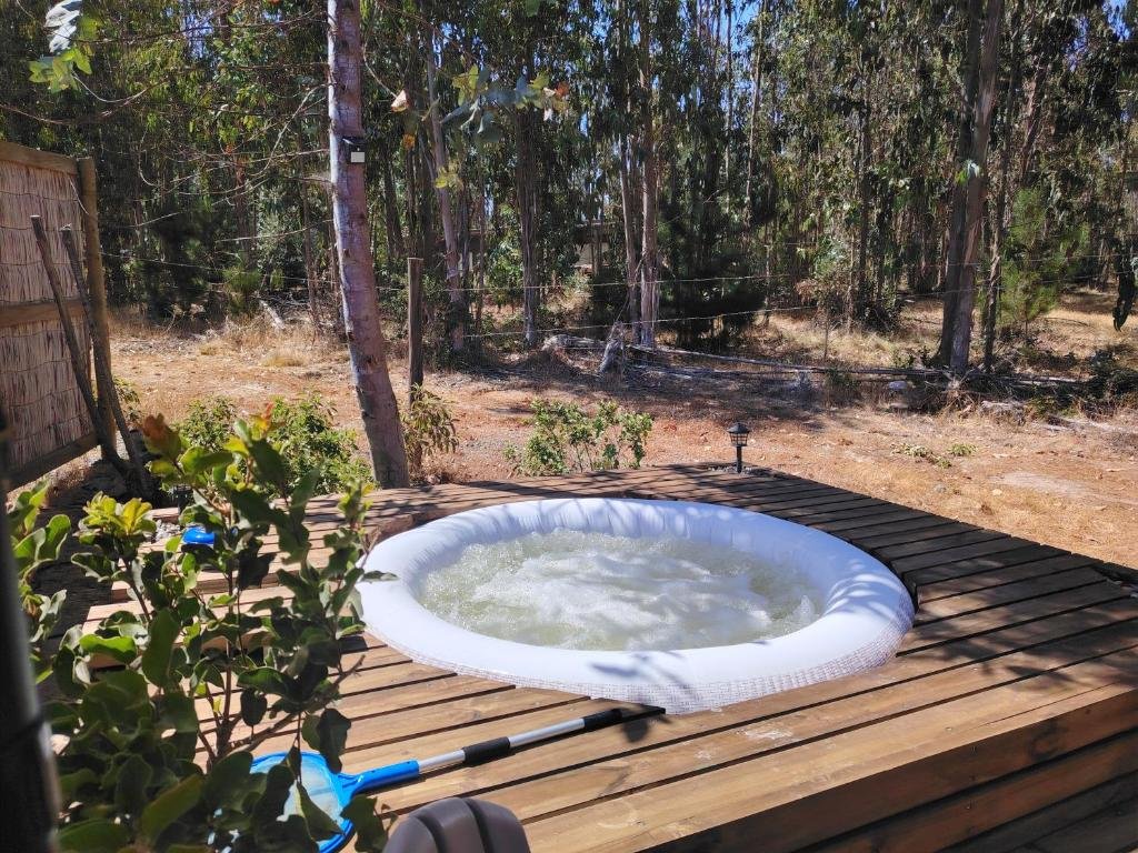 Cabaña Matanzas tinaja privada vista al bosque