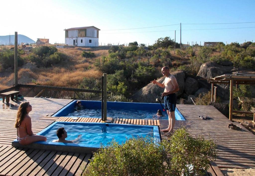 Ocho Aguilas Eco Lodge - Cabañas con piscina en Guanaqueros